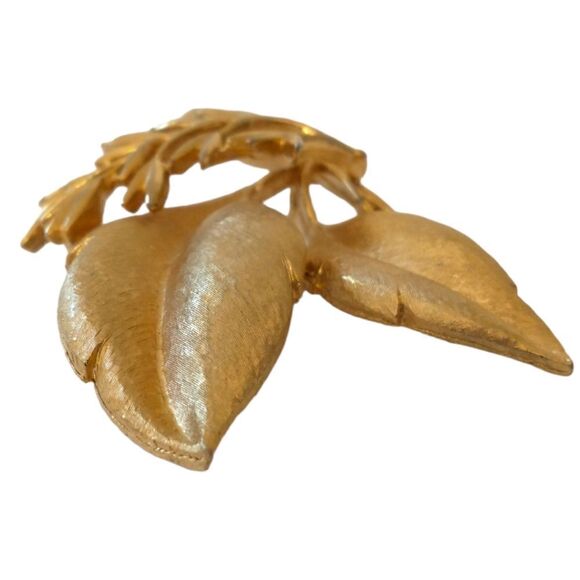 Sarah Coventry Leaf Brooch Branch Pin Sea Whispers Gold Tone Baroque Rococo 60s. - Picture 12 of 16